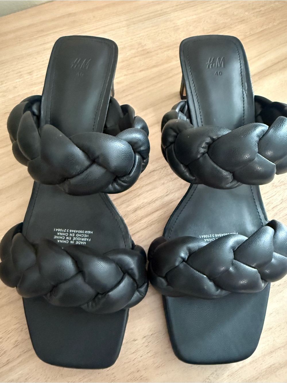 H&M Black Braided Strap Slide Sandals sz 40 8.5